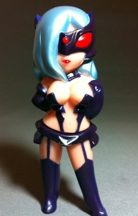 Lady Darkness Mask Ver. 1st US release figure by Mark Nagata, produced by Max Toy Co.. Front view.