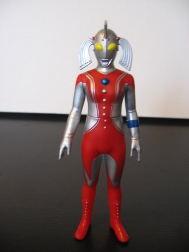Mother of Ultra figure, produced by Bandai. Front view.