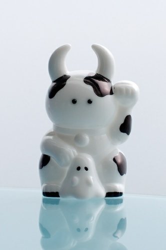 Fortune Uamou - Moo figure by Ayako Takagi, produced by Uamou & Realxhead. Front view.