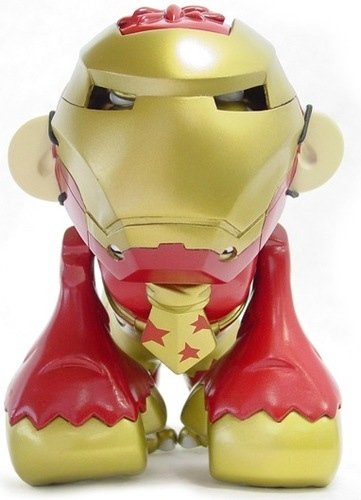 Iron Ape  figure by Dez Einswell, produced by Std Toys . Front view.