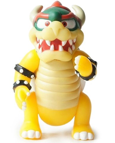 Bowser figure, produced by Nintendo. Front view.