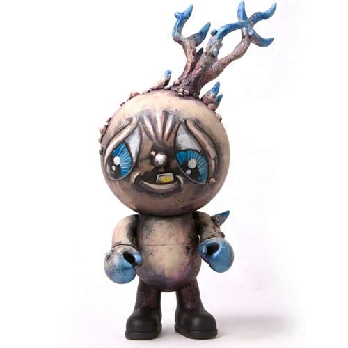 Blue Antlered Imp figure by Leecifer. Front view.