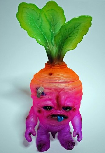 Neon Golden Deadbeet - Rampage Toys Exclusive figure by Scott Tolleson. Front view.