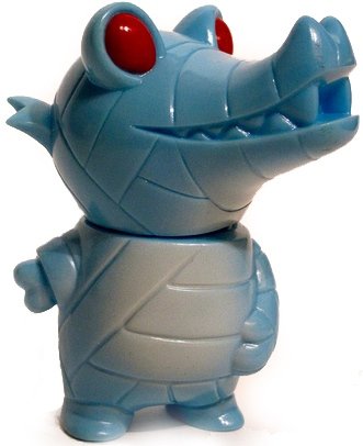 Pocket Mummy Gator - SDCC 10  figure by Brian Flynn, produced by Super7. Front view.