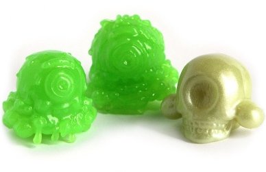 The Melty Misfit Resin Head 3 Pack figure by Buff Monster, produced by Healeymade. Front view.