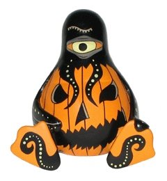 Octogwin figure by Voltaire, produced by October Toys. Front view.