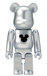Silver Metallic Be@rbrick figure by Disney, produced by Medicom Toy. Front view.