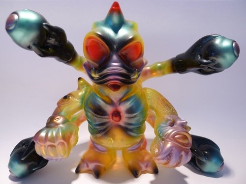 Maverasu Painted Clear Yellow figure by Cronic, produced by Cronic. Front view.