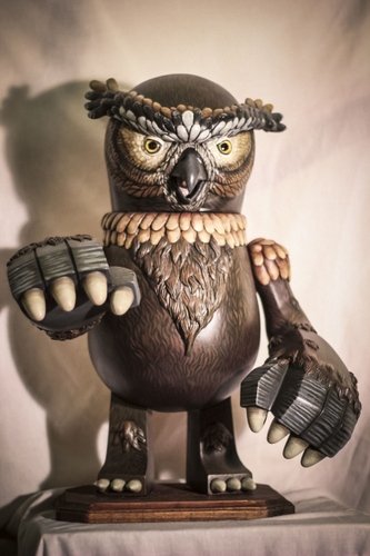 Owlbear figure by F+ (Josh Pearce). Front view.