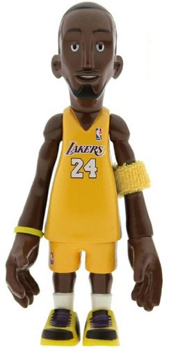 Kobe Bryant - Yellow figure by Coolrain, produced by Mindstyle. Front view.