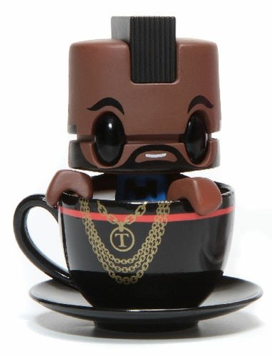 Mr. Tea figure by Matt Jones (Lunartik), produced by Lunartik Ltd. Front view.