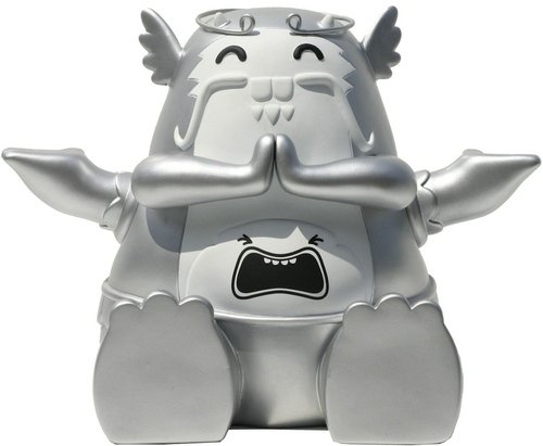 Tsuchi - Silver figure by Dgph, produced by Munky King. Front view.