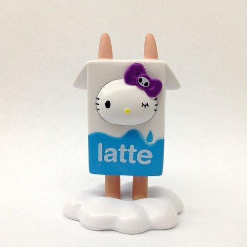 Latte Kitty figure by Simone Legno (Tokidoki), produced by Sanrio. Front view.