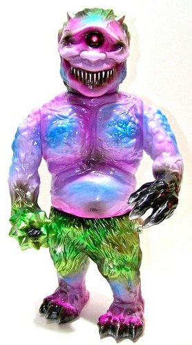 Ollie - Medicom Exclusive figure by Lash, produced by Mutant Vinyl Hardcore. Front view.