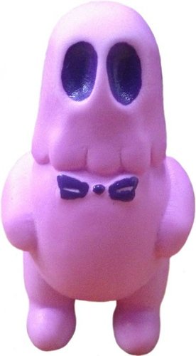 Ghost Butler - Violet figure by Peter Kato. Front view.
