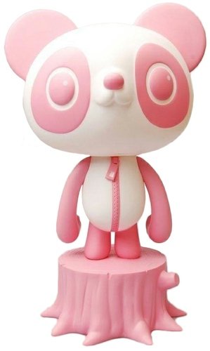 Pandi figure by Happi Playground, produced by Unbox Industries. Front view.