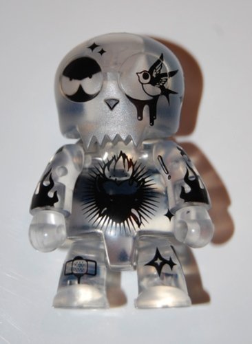 Mutafukaz Clear figure by Run, produced by Toy2R. Front view.