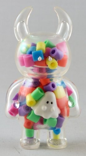 Uamou - Oops I Ate Boo - Clear with multi coloured beads figure by Ayako Takagi, produced by Uamou. Front view.