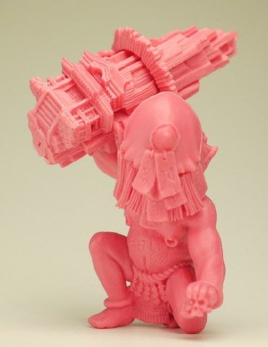 Debris Japan - Pink figure by Junnosuke Abe, produced by Restore. Front view.