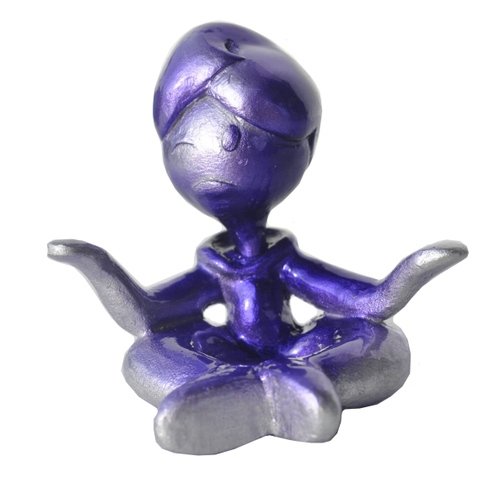 Futuristic Grape Sesame figure by Shea Brittain, produced by Frankenfactory. Front view.