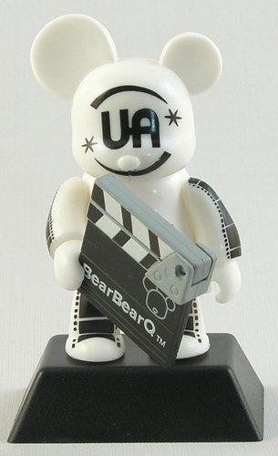 UA Bear White figure, produced by Toy2R. Front view.