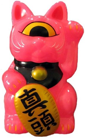 Fortune Cat - Pink figure by Mori Katsura, produced by Realxhead. Front view.