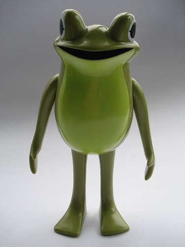 Poolys Frogman figure by Noriya Takeyama. Front view.