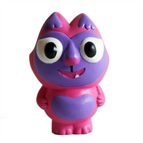 Purple on Dark Pink Trouble  figure by Jared Deal. Front view.