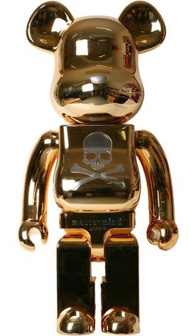 mastermind JAPAN Be@rbrick1000% figure by Mastermind Japan, produced by Medicom Toy. Front view.