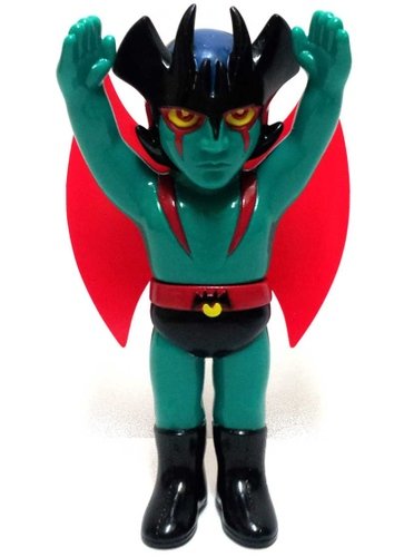 Devilman - Original figure by Secret Base, produced by Secret Base. Front view.