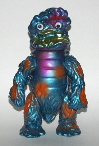 Cosmos Hedoran figure by Bwana Spoons, produced by Gargamel. Front view.
