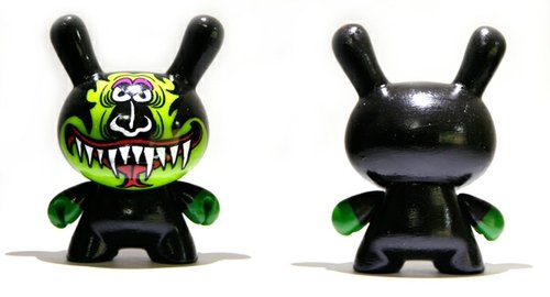 Shabank Mad Brother figure by Zukaty Vs Sb, produced by Kidrobot. Front view.