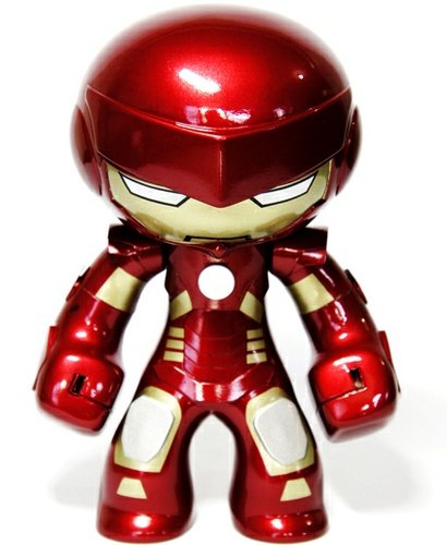 Iron Man Mark VII figure by Rotobox. Front view.
