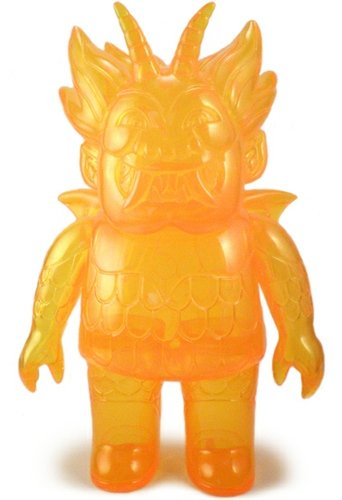 Ojo Rojo - Unpainted Clear Orange figure by Martin Ontiveros, produced by Gargamel. Front view.