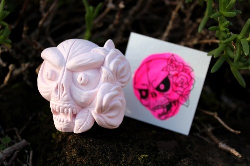 Skull Tattoos - Skull & Roses - Pink figure by Double Haunt. Front view.