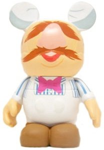 Swedish Chef figure by Monty Maldovan, produced by Disney. Front view.