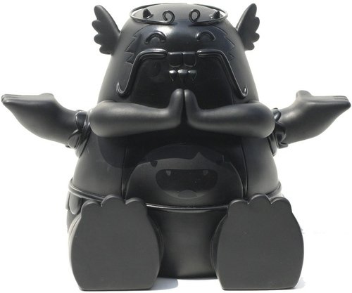 Tsuchi - Black figure by Dgph, produced by Munky King. Front view.