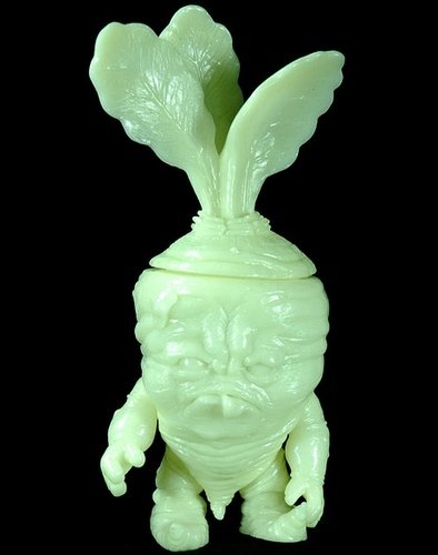 Toxic Deadbeet - TAG Exclusive figure by Scott Tolleson. Front view.