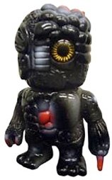 Mini Mutant Chaos - Painted Black figure by Mori Katsura, produced by Realxhead. Front view.