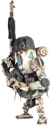 Deep Powder Bertie Mk3 Mode A figure by Ashley Wood, produced by Threea. Front view.