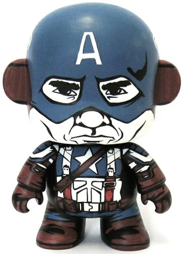 The First Avenger - SDCC 11 figure by Jon-Paul Kaiser. Front view.