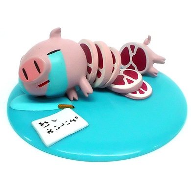 Suicide Pig figure by Mori Chack. Front view.
