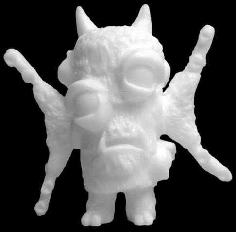 Optithulhu - Snow White figure by Bryan Borgman, produced by Bailey Records. Front view.