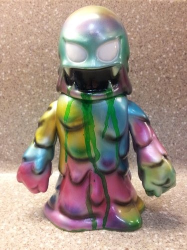 D-Lux Damnedron figure by D-Lux. Front view.
