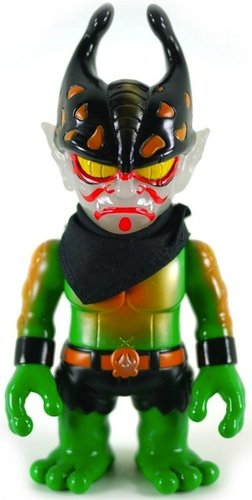 Mutant Evil - Green Kabuki  figure by Mori Katsura, produced by Realxhead. Front view.