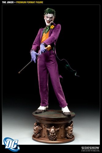 The Joker figure by Dc Comics, produced by Sideshow Collectibles. Front view.