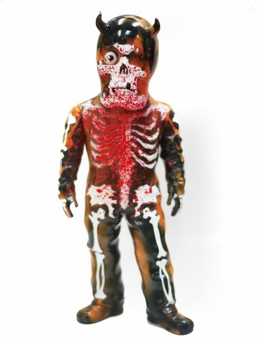 Skullman - Blood figure by Balzac, produced by Secret Base. Front view.