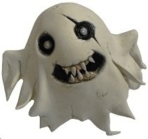 Ghosty figure by 23Spk. Front view.