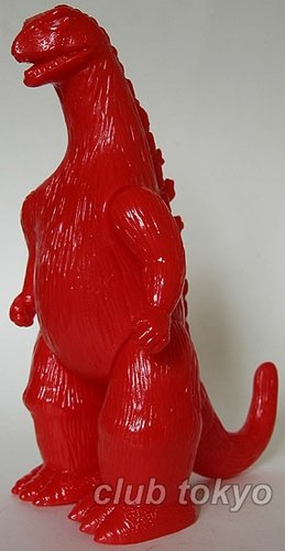 Godzilla Marusan-Bullmark Reissue Red Unpainted Show Exclusive figure by Yuji Nishimura, produced by M1Go. Front view.