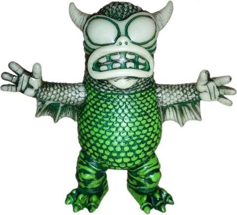Mayhem Greasebat figure by Chad Rugola, produced by Monster Worship. Front view.